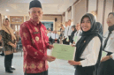 Wakil Wali Kota Sungai Penuh, Azhar Hamzah, rmenutup Latsar CPNS Tahun 2026.