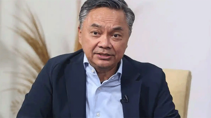 Nama Dino Patti Djalal kembali menjadi perbincangan publik setelah melontarkan kritik terkait frekuensi kunjungan luar negeri Presiden Prabowo Subianto.
