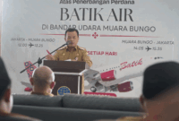 Jakarta–Muara Bungo Terhubung, Batik Air Terbang Perdana, Gubernur Al Haris: Ini Kunci Pemerataan-Ist-