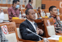 Menteri ESDM Bahlil Lahadalia mengusulkan penambahan alokasi subsidi untuk sektor energi pada 2027 untuk BBM hingga listrik.(Liputan6.com/Angga Yuniar)