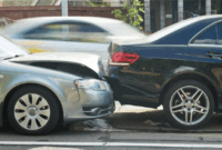 Ilustrasi tabrakan mobil. Foto: Shutterstock