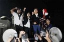 Wakil Ketua DPR Sufmi Dasco Ahmad dan Saan Mustopa berbicara langsung dengan massa mahasiswa di Kompleks Parlemen, Senayan, Jakarta, Jumat (19/6). Foto: Dok. Istimewa