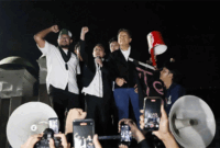 Wakil Ketua DPR Sufmi Dasco Ahmad dan Saan Mustopa berbicara langsung dengan massa mahasiswa di Kompleks Parlemen, Senayan, Jakarta, Jumat (19/6). Foto: Dok. Istimewa