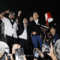 Wakil Ketua DPR Sufmi Dasco Ahmad dan Saan Mustopa berbicara langsung dengan massa mahasiswa di Kompleks Parlemen, Senayan, Jakarta, Jumat (19/6). Foto: Dok. Istimewa