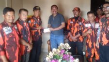 Kedatangan rombongan dipimpin katua MPC Pemuda Pancasila Kerinci H Said Husean SH disambut hangat oleh Asraf bersama keluarga besarnya. Mewakili keluarga, Asraf menyampaikan rasa syukur dan terima kasih atas perhatian, dukungan, serta kepedulian yang diberikan oleh seluruh anggota Pemuda Pancasila.