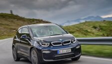 Pengamat industri otomotif menilai tren peningkatan penjualan kendaraan listrik bekas di Jerman berpotensi berlanjut sepanjang 2026, terutama jika harga energi global masih berada pada level tinggi dan dukungan terhadap transisi energi bersih terus diperkuat.