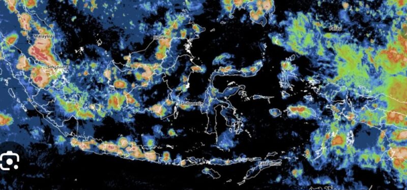 Poto statlit pergerakan El nino,Sekretaris Jenderal Perserikatan Bangsa-Bangsa, António Guterres, menegaskan bahwa dunia harus bersiap menghadapi dampak El Nino yang diperkirakan akan pemerintah berbagai negara, termasuk Indonesia, diimbau memperkuat langkah mitigasi dan kesiapsiagaan sejak dini, terutama dalam sektor ketahanan pangan, pengelolaan sumber daya air, kesehatan masyarakat, serta penanggulangan bencana.
