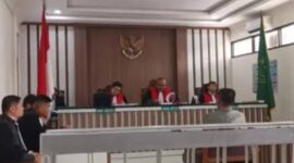 Fahruddin juga memohon pemulihan nama baik, harkat, dan martabatnya sebagai anggota DPRD yang dipilih oleh masyarakat. Ia menilai tindakan yang dilakukannya merupakan bagian dari pelaksanaan fungsi pengawasan sebagai wakil rakyat.bila fungsi pengawasan dibawakan kerana hukum luar biasa.
