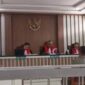 Fahruddin juga memohon pemulihan nama baik, harkat, dan martabatnya sebagai anggota DPRD yang dipilih oleh masyarakat. Ia menilai tindakan yang dilakukannya merupakan bagian dari pelaksanaan fungsi pengawasan sebagai wakil rakyat.bila fungsi pengawasan dibawakan kerana hukum luar biasa.
