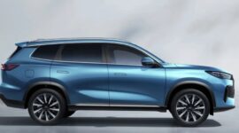 Chery menawarkan Tiggo 8 Plus dalam varian Luxury dan Falcon 500 Edition dengan harga promosi masing-masing 106.900 yuan (Rp283 juta) dan 121.900 yuan (Rp322 juta).
