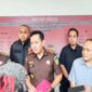 Tim gabungan Bidang Intelijen dan Pidana Khusus (Pidsus) pada Kejaksaan Tinggi Kalimantan Selatan (Kejati Kalsel) bersama Kejari Tabalong 