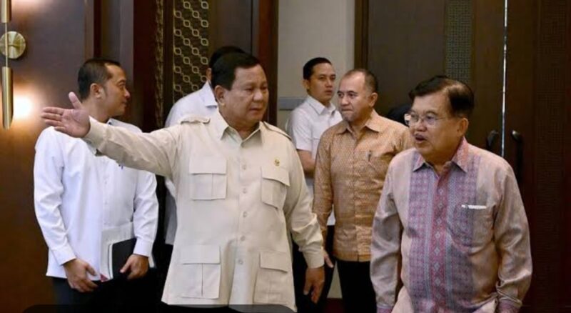 Presiden RI Prabowo Subianto menerima kunjungan Wakil Presiden ke-10 dan ke-12 Republik Indonesia, Jusuf Kalla (JK), di Istana Merdeka, Jakarta, Kamis (11/6/2026). Pertemuan berlangsung hangat dan penuh keakraban dengan membahas berbagai isu strategis, mulai dari perkembangan geopolitik global hingga situasi nasional terkini.