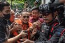 Sekitar 100 personel gabungan dari Polrestabes Semarang diterjunkan untuk melakukan pengamanan di area pengadilan tipikor non aktif Bupati Pati Sudewa.