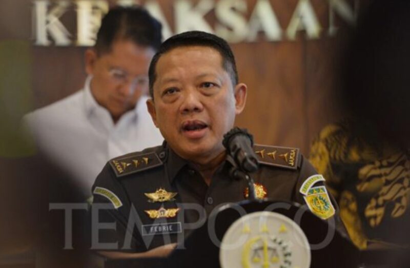 Jaksa Agung Muda Tindak Pidana Khusus, Febrie Adriansyah, Dalam kasus ini penyidik Jampidsus  telah menetapkan lima tersangka dalam perkara dugaan korupsi tata kelola Program MBG,