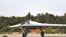India sedang mengembangkan kendaraan udara tempur tak berawak (UCAV) otonom bertenaga jet yang dapat siap terbang per tahun 2025. Para peneliti di Aeronautical Development Establishment India, bagian dari Defence Research and Development Organisation (DRDO) kementerian pertahanan, mendemonstrasikan prototipe yang diperkecil, ditampilkan dalam foto, untuk Angkatan Udara India dalam sebuah uji coba di India selatan, demikian menurut majalah Aviation Week.