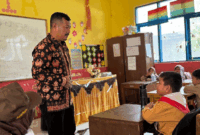 Bupati Kerinci Mohadi Tinjau Sekolah Penerima Manfaat.-Ist-