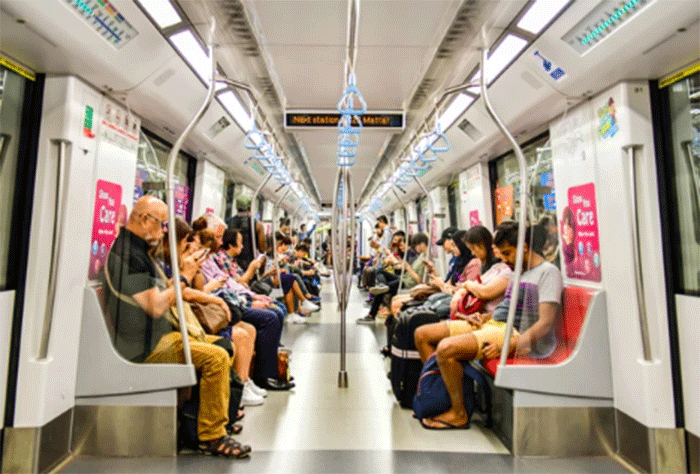 Ilustrasi kereta MRT Singapura. Foto: i viewfinder/Shutterstock