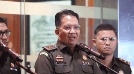 Direktur Penyidikan Jaksa Agung Muda Bidang Tindak Pidana Khusus (Jampidsus) Kejaksaan Agung Kuntadi memberi keterangan kepada wartawan di Kejaksaan Agung, Jakarta, Senin (24/7/2023). Foto: Fitra Andrianto/kumparan