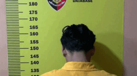 Polisi menangkap TY (20) di Jambi Timur setelah diduga mencuri perhiasan milik warga di Kasang Jaya pada 13 Juli 2026 dan kini memprosesnya sesuai hukum. 