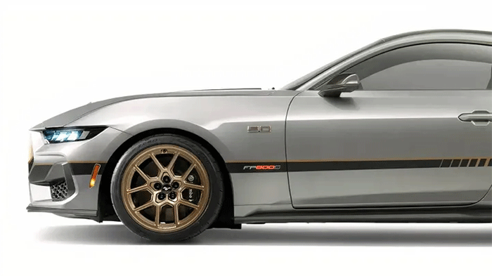 Ford rilis paket supercharger FP800S Bronze! Sulap Mustang GT jadi monster 810 HP jauh lebih murah dibanding Dark Horse SC bergaransi. /carbuzz.com