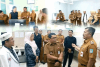 Bupati Kerinci Monadi saat Meninjau RSUD Bukit Kerman.