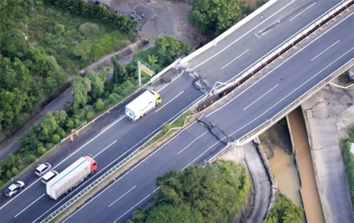 Foto udara menunjukkan Jalan Tol Kyushu yang rusak setelah gempa bumi di Kota Kashima, Prefektur Kumamoto, Jepang, Selasa (28/7/2026). Foto: Kyodo/via REUTERS