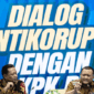 Gubernur Jawa Tengah Ahmad Luthfi (kanan) disaksikan Wakil Ketua KPK Fitroh Rohcahyanto (kiri) berbicara dalam acara dialog antikorupsi antara KPK dengan Pemprov Jawa Tengah di Semarang, Jawa Tengah, Senin (30/3/2026). Foto: Aprillio Akbar/ANTARA FOTO