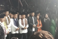 Ribuan warga memadati Luhah Rio Jayo untuk menyaksikan Malam Seni Budaya Kenduhei Sko 6 Luhah Sungai Penuh
