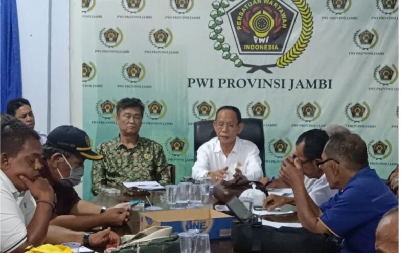 Ketua PWI Provinsi Jambi, H Ridwan Agus Depati, Pimpin Rakor Dengan seluruh pengurus harian yang baru dikukuhkan 