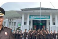 Ilustrasi Kejari Sungai Penuh  Robo Harianto, S.H., M.H.dan Kantor Kejaksaan Negeri Sungai Penuh.