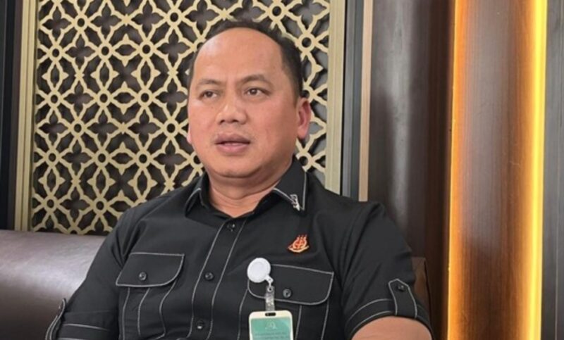 Kepala Pusat Penerangan Hukum (Kapuspenkum) Kejagung, Anang Supriatna,  hingga kini penyidik masih meneliti berkas perkara serta barang bukti