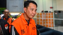 Bupati Non aktif Rejang Lebong diduga terlibat korupsi diperiksa KPK