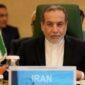 Menteri Luar Negeri Iran, Abbas Araghchi, menyatakan negaranya tidak tunduk pada AS, Iran  bukan Venezuela yang dapat dipaksa menyerah melalui operasi militer atau pergantian rezim.