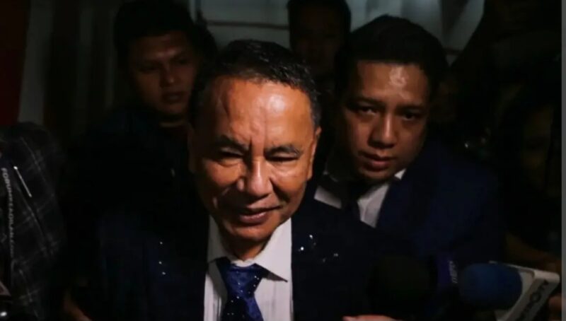 Hotman Paris, akui kekeliruan ucapannya dalam suasana emisi dan minta maaf pada Wartan.