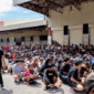 Sekitar 1.100 Warga Negara Indonesia (WNI) tengah menjalani proses di fasilitas detensi imigrasi Pemerintah Kamboja