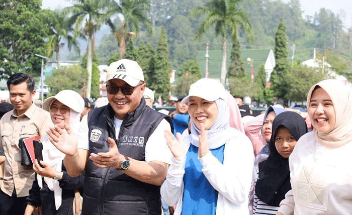 Pemkot Sungai Penuh menggelar lomba olahraga tradisional untuk memeriahkan HUT RI ke-81