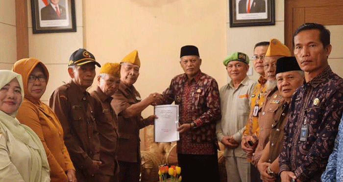 Azhar Hamzah Sambut Veteran Jambi