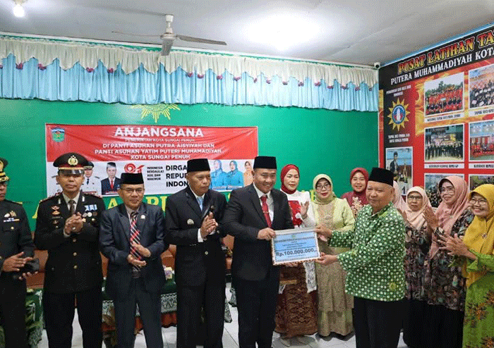 Pemkot Sungai Penuh turut menyalurkan bantuan sosial