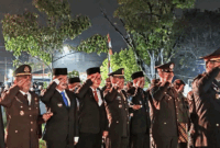Pemkot Sungai Penuh dan Pemkab Kerinci menggelar Apel Kehormatan dan Renungan Suci di TMP Bhakti Semumu untuk memperingati HUT ke-81 RI.