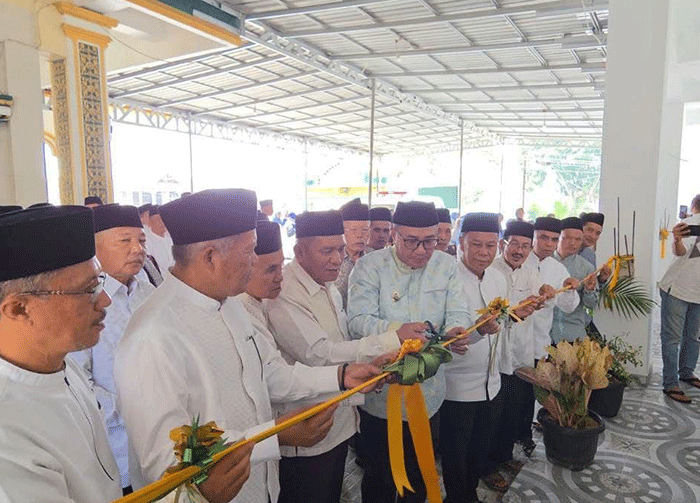 Wako Alfin Resmikan Tempat Wudhu Masjid Raya