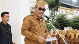 Wali Kota Sungai Penuh Alfin meminta ASN meningkatkan kinerja, profesionalisme, dan pelayanan publik serta mengoptimalkan teknologi informasi.