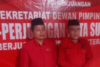 Ketua DPC PDIP kota Sungai Penuh dan Srkjen Nasrullah 