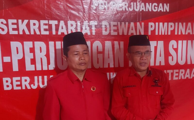 Ketua DPC PDIP kota Sungai Penuh dan Srkjen Nasrullah 
