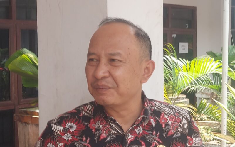 Plt Kadis pendidikan Pemkot Sungai Penuh Bovi Handriyanto akui Beasiswa Juara Belum disalurkan
