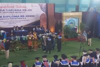 Prosesi Acara Wisudawan STIA Nusantara Sakti Sungai Penuh, Tahun Akdrmik 2025-2026 berjumlah 167 wisudawan.