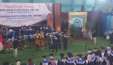 Prosesi Acara Wisudawan STIA Nusantara Sakti Sungai Penuh, Tahun Akdrmik 2025-2026 berjumlah 167 wisudawan.
