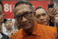 Komisi Pemberantasan Korupsi (KPK) menahan Kepala Kantor Bea dan Cukai Kediri, Gatot Heroe Hernanda usai diperiksa sebagai tersangka dalam kasus kasus suap importasi barang di lingkungan Ditjen Bea Cukai, pada Rabu (26/8/2026)
