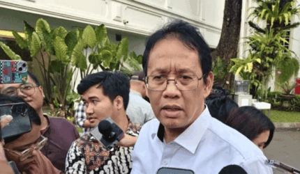 Menteri Keuangan (Menkeu) Purbaya Yudhi Sadewa menjawab pertanyaan wartawan saat dia ditemui di Istana Kepresidenan RI, Jakarta, Jumat (31/7/2026). ANTARA/Fathur Rochman.