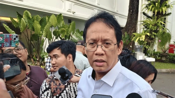 Menteri Keuangan (Menkeu) Purbaya Yudhi Sadewa menjawab pertanyaan wartawan saat dia ditemui di Istana Kepresidenan RI, Jakarta, Jumat (31/7/2026). ANTARA/Fathur Rochman.