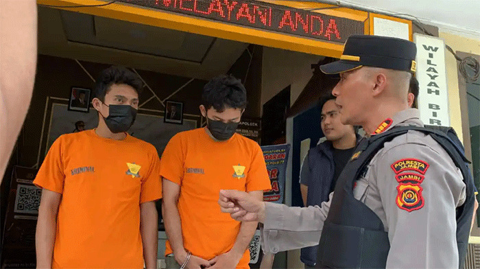 Dua terdakwa pencurian sepeda motor di 17 lokasi di Kota Jambi divonis 2 tahun 6 bulan dan 1 tahun 3 bulan penjara oleh Pengadilan Negeri Jambi. 